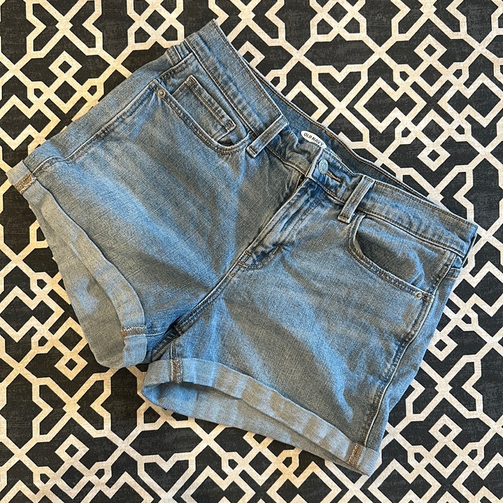 Old Navy stretch denim shorts